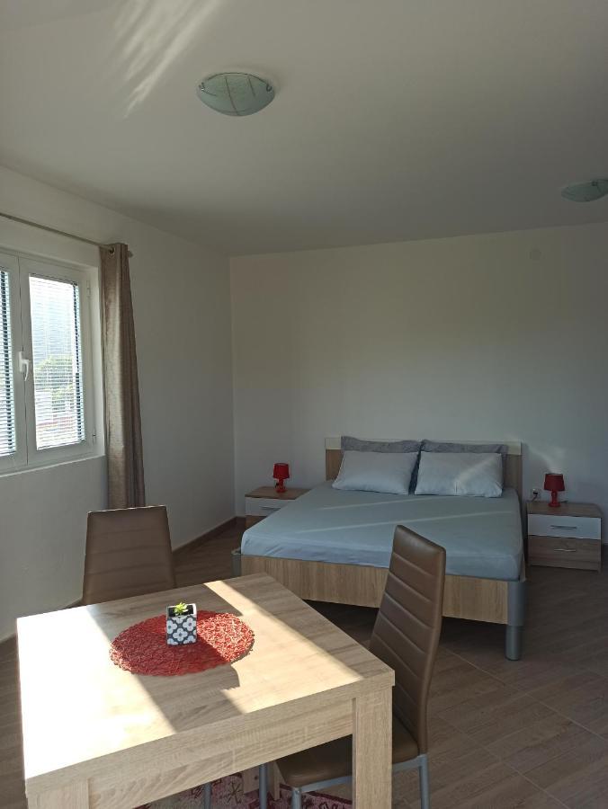 Lastva Holliday Rooms Budva Extérieur photo