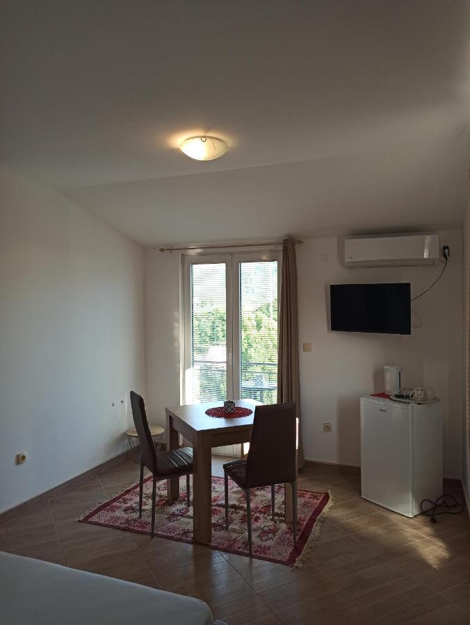 Lastva Holliday Rooms Budva Extérieur photo